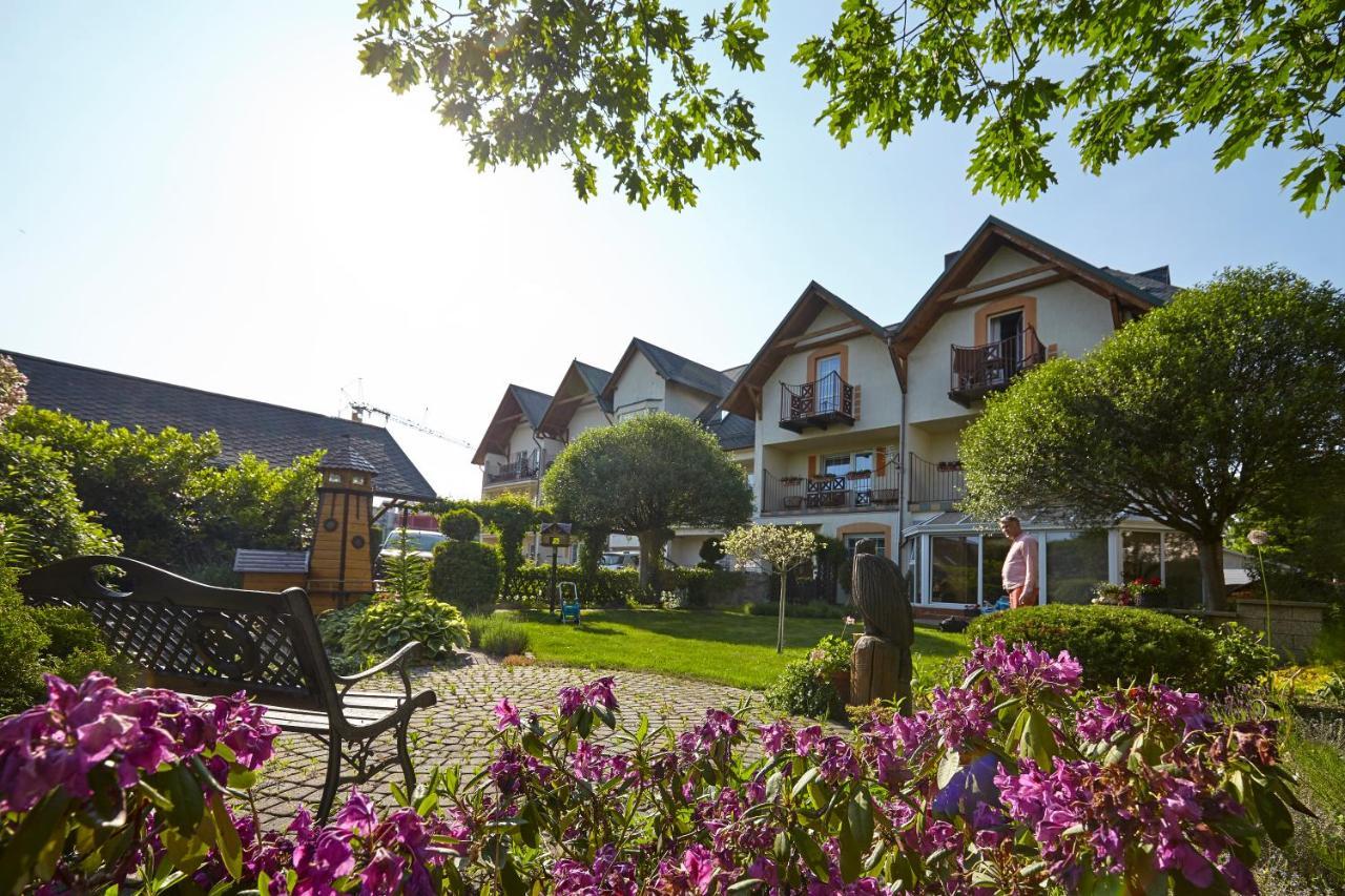 Osrodek Madamaku Hotel Sianozety Exterior photo